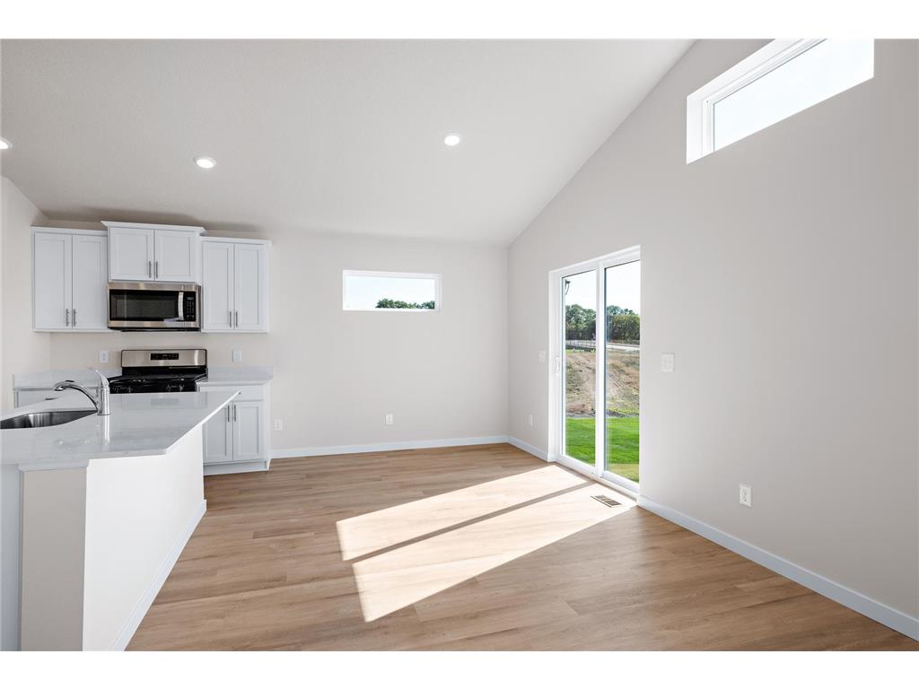 724 Spruce Street N Cambridge MN 55008 7032162 image10