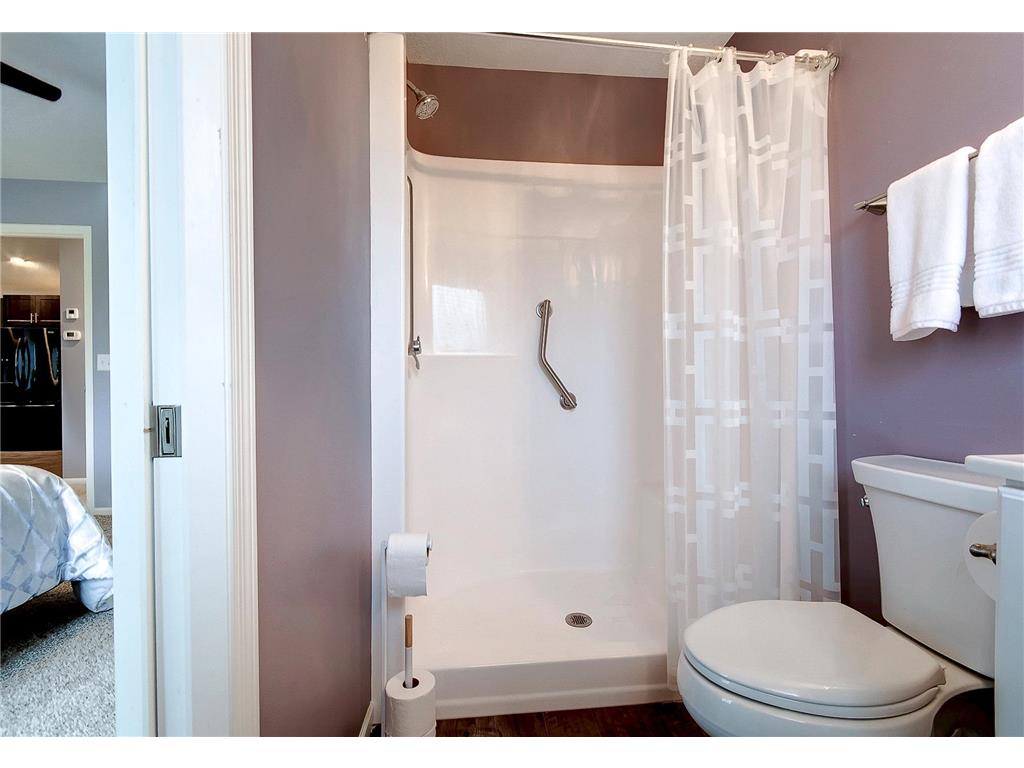 724 State Street Kenyon MN 55946 6820632 image19