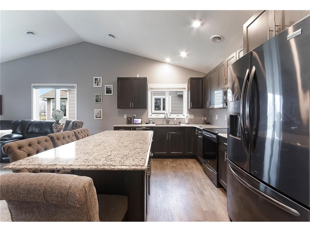 724 State Street Kenyon MN 55946 6820632 image7