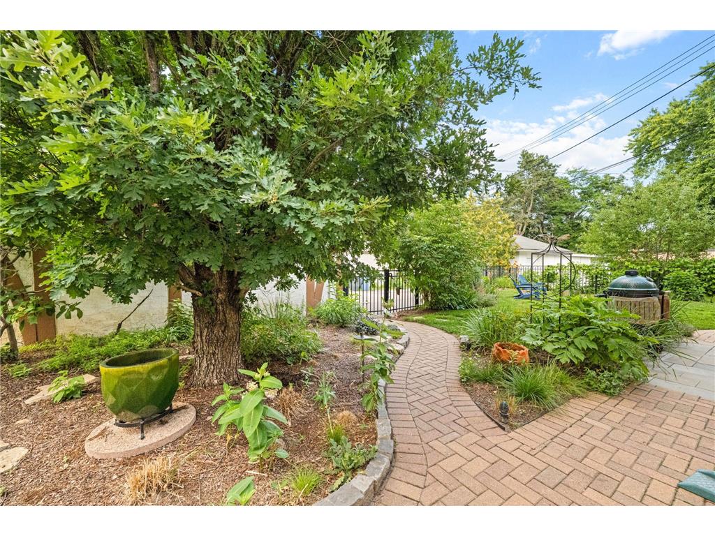 724 W 53rd Street Minneapolis MN 55419 7099909 image55