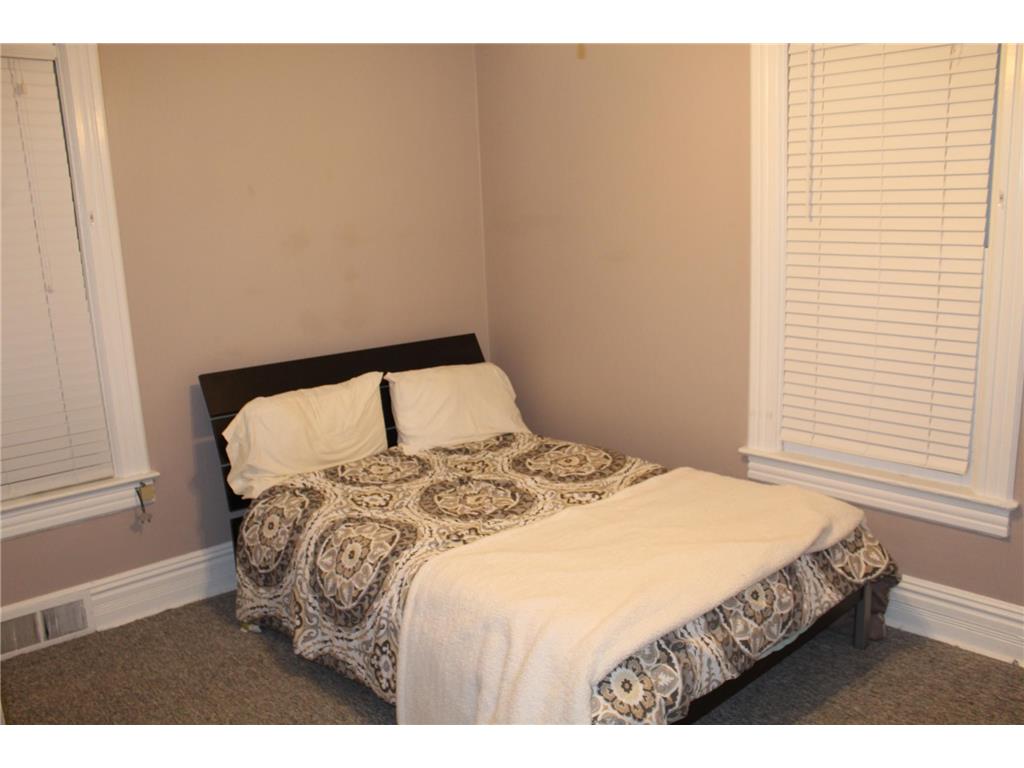 724 W 6th Street Winona MN 55987 6815991 image27