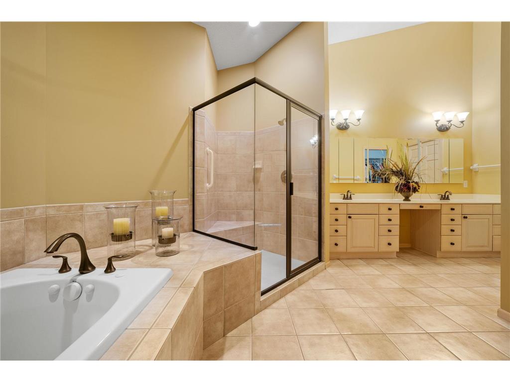 724 Widsten Circle Wayzata MN 55391 - Lake Minnetonka 7049409 image36