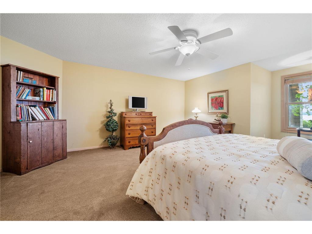 724 Widsten Circle Wayzata MN 55391 - Lake Minnetonka 7049409 image46