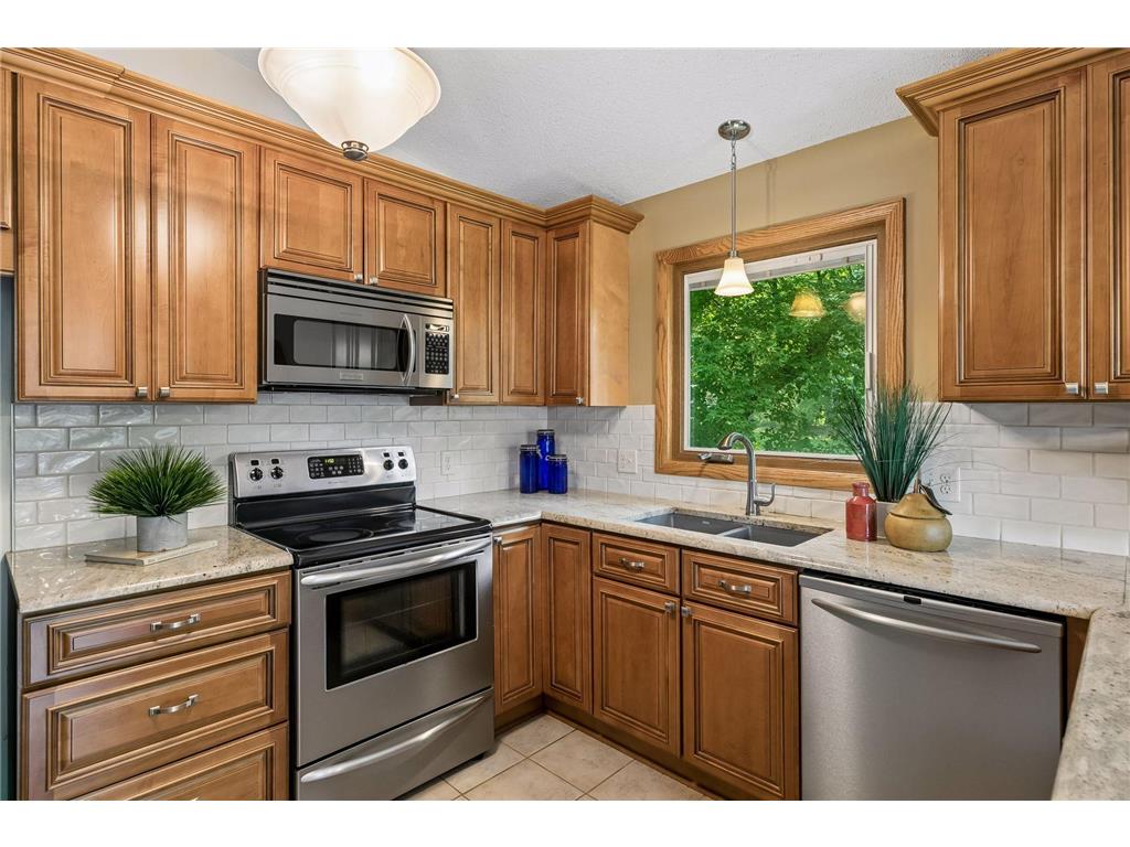 7240 Ticonderoga Trail Eden Prairie MN 55346 7085824 image17