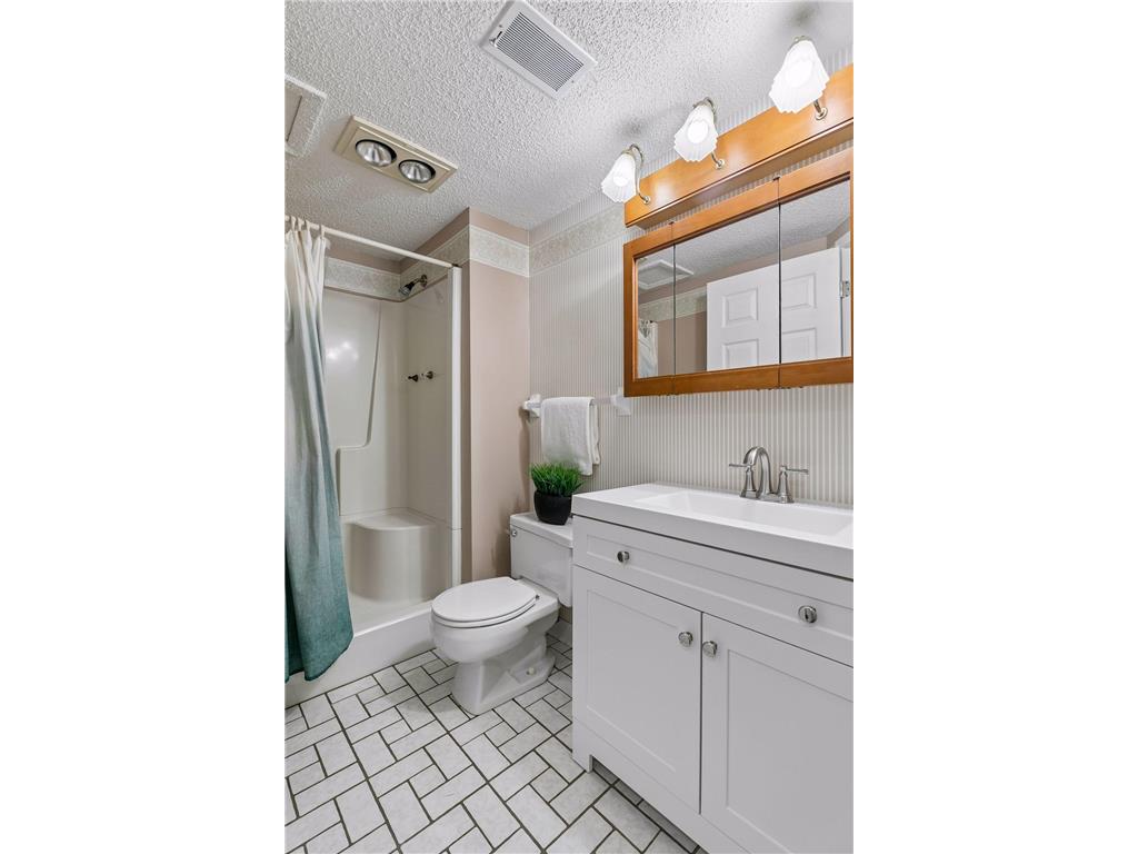 7240 Ticonderoga Trail Eden Prairie MN 55346 7085824 image36