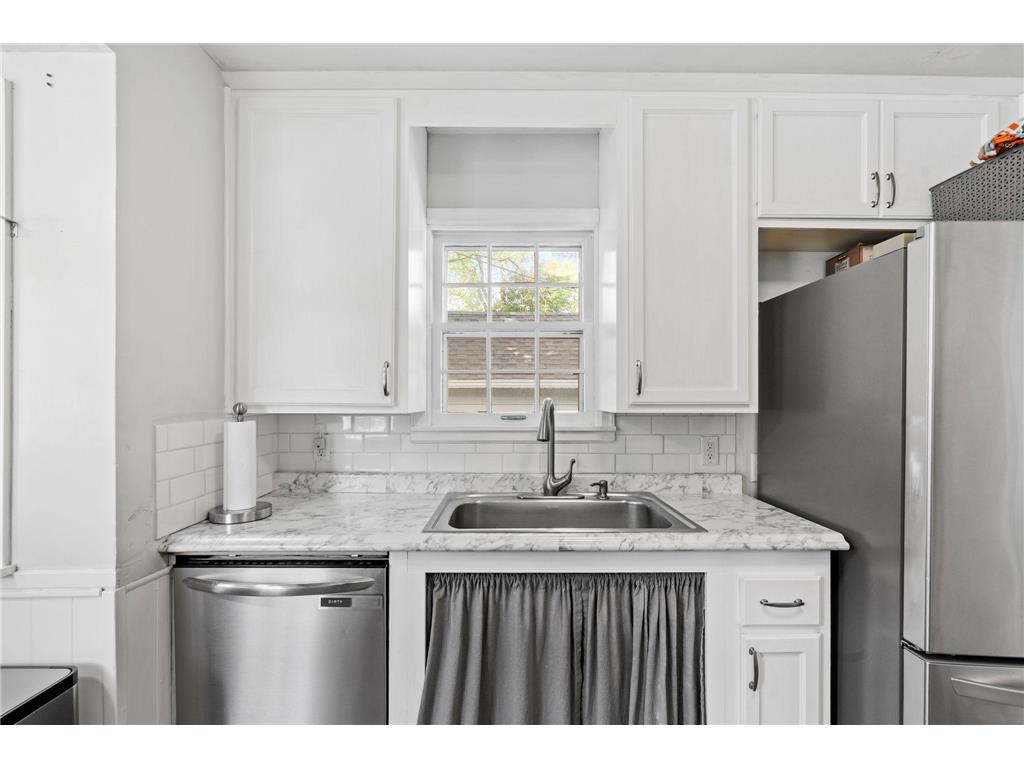 7244 Oliver Avenue S Richfield MN 55423 7094286 image11