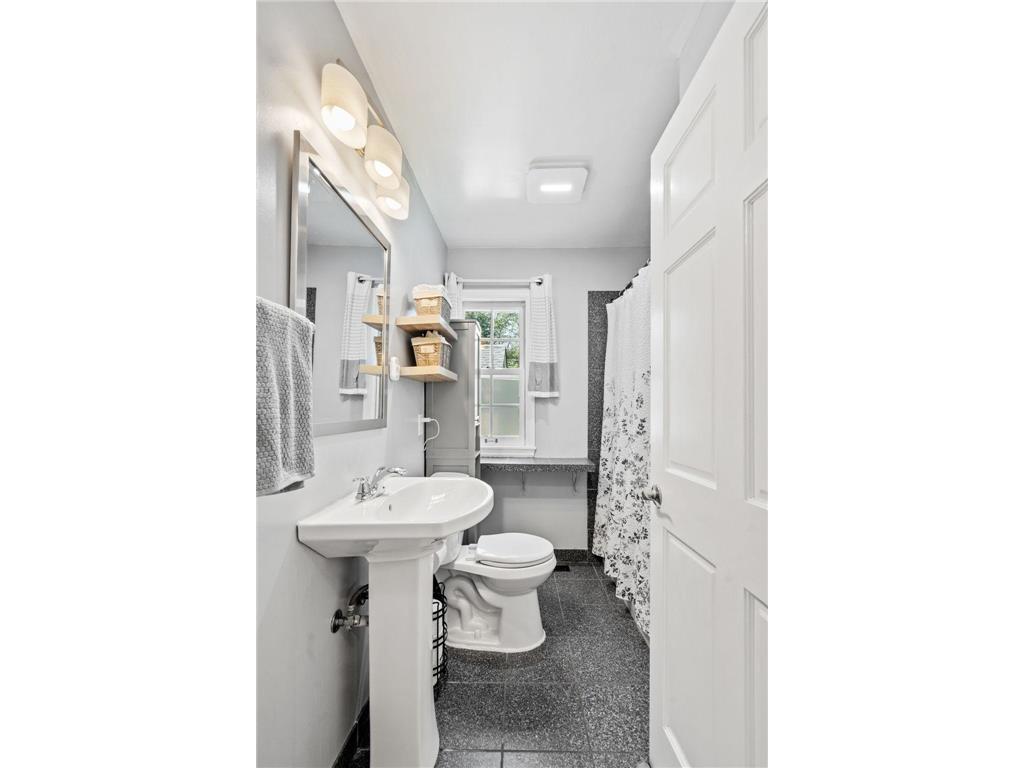 7244 Oliver Avenue S Richfield MN 55423 7094286 image16