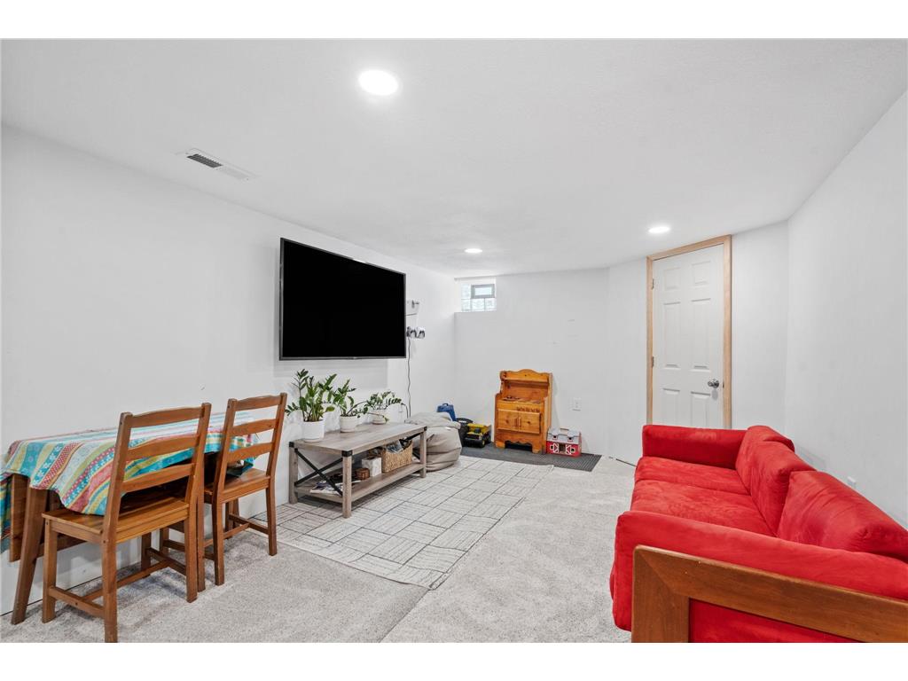 7244 Oliver Avenue S Richfield MN 55423 7094286 image25