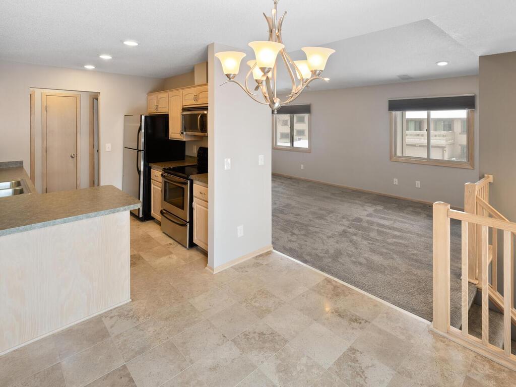 7245 Woodstock Curve Bloomington MN 55438 6825110 image10