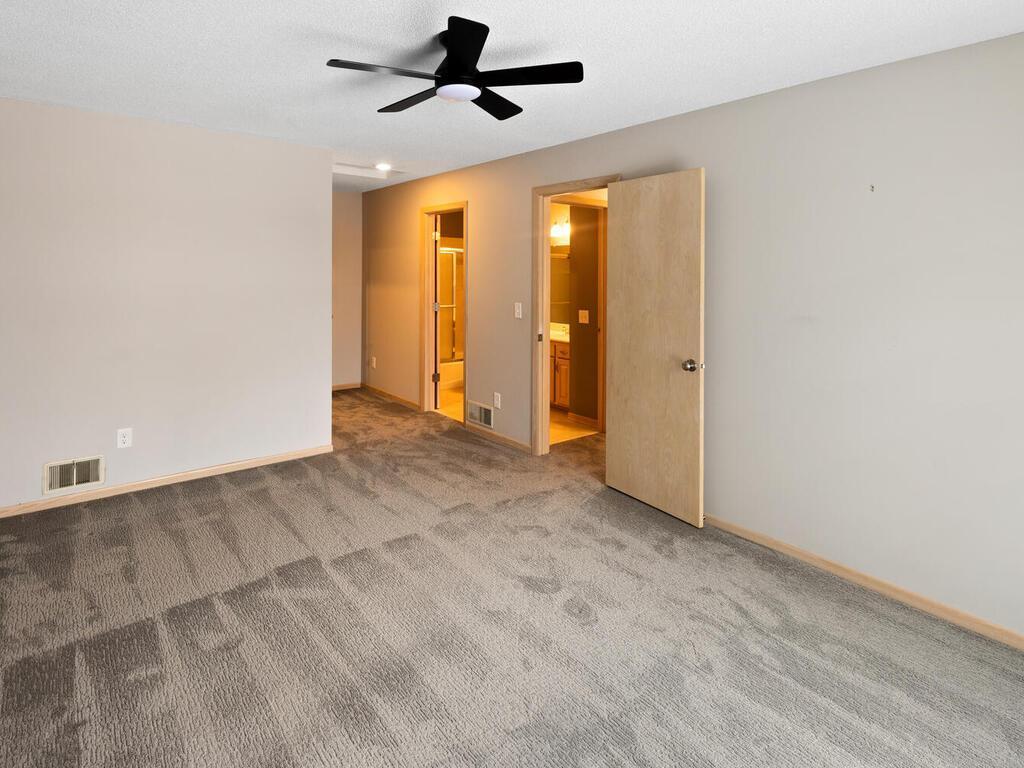 7245 Woodstock Curve Bloomington MN 55438 6825110 image17