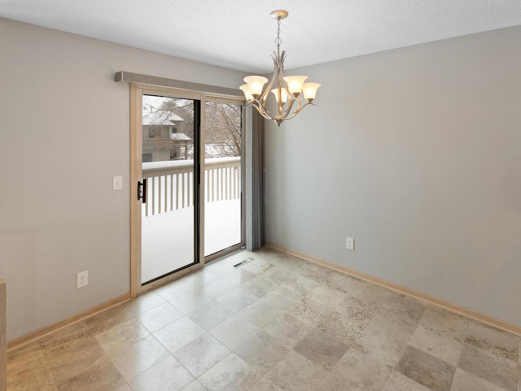 7245 Woodstock Curve Bloomington MN 55438 6825110 image8