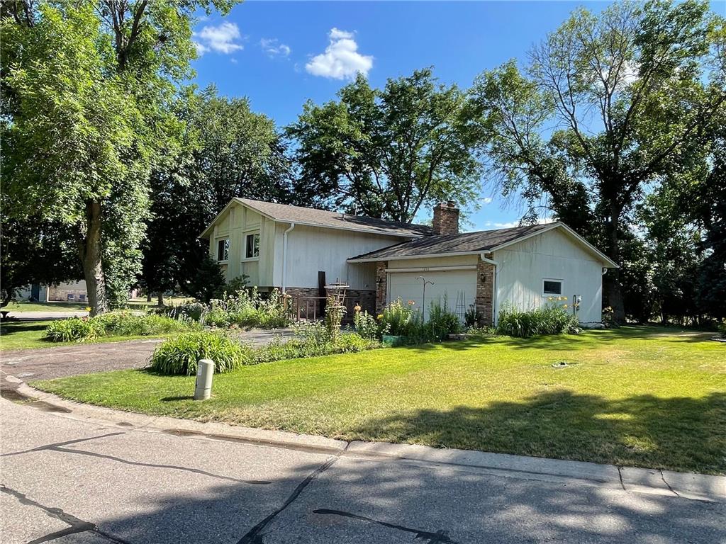 7248 Candlewood Drive Brooklyn Park MN 55445 6416283 image1
