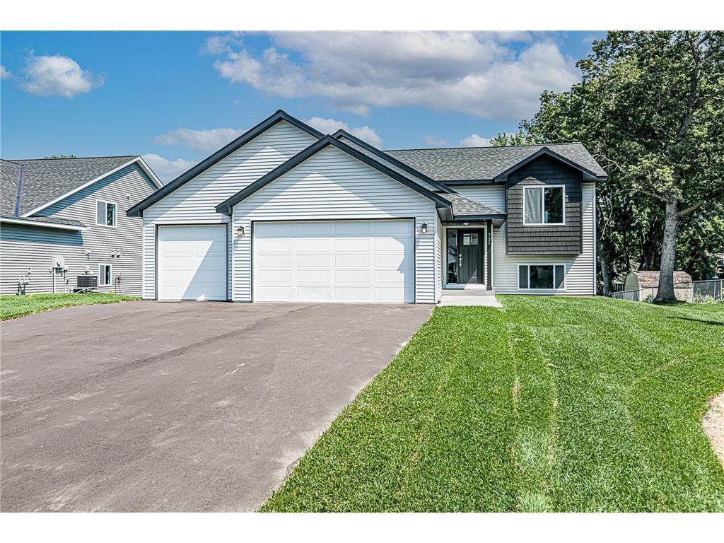 725 114th Court NE Blaine MN 55449 6641854 image1
