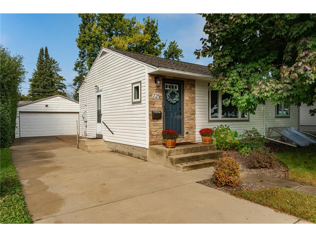 725 16th Avenue NE Rochester MN 55906 6793153 image1