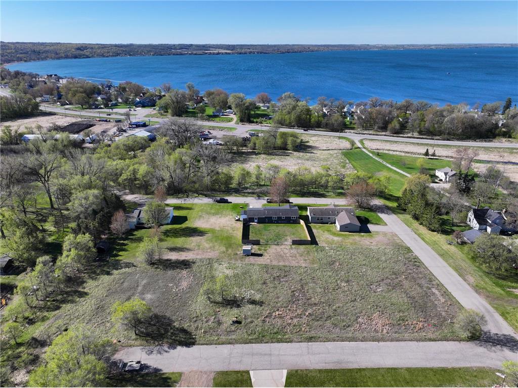 725 6th Avenue NW Glenwood MN 56334 7073003 image1