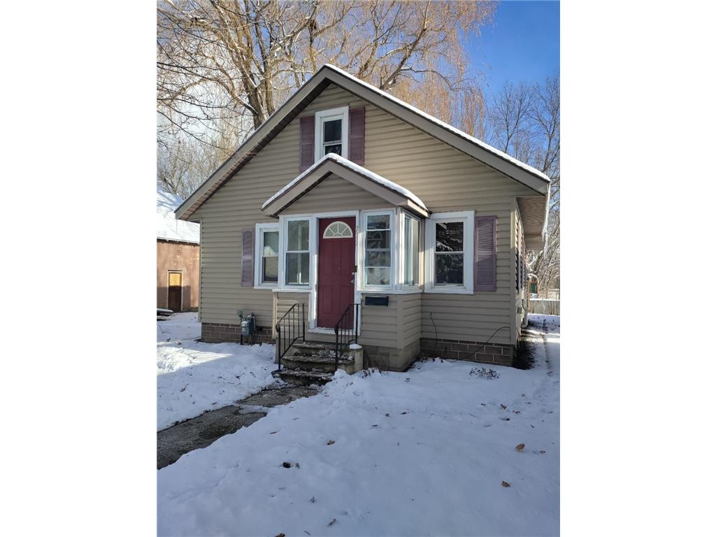 725 Francis Street Faribault MN 55021 6310901 image1