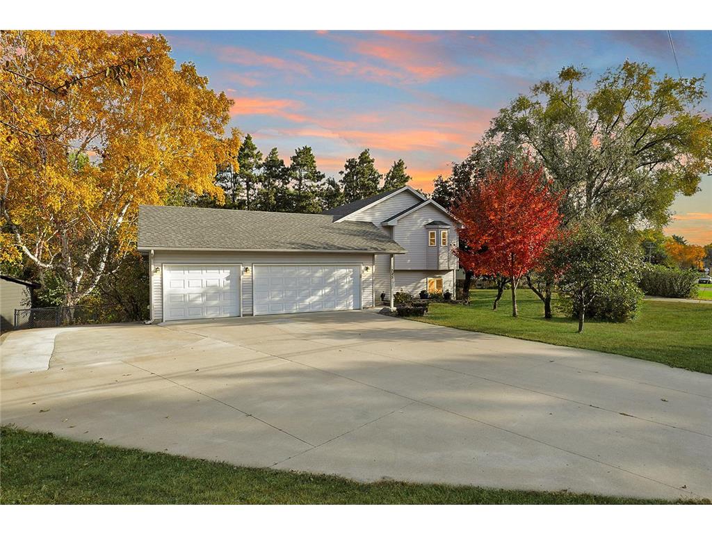 725 Hayden Lake Road E, Champlin, MN, 55316 MLS 6596088 Edina Realty
