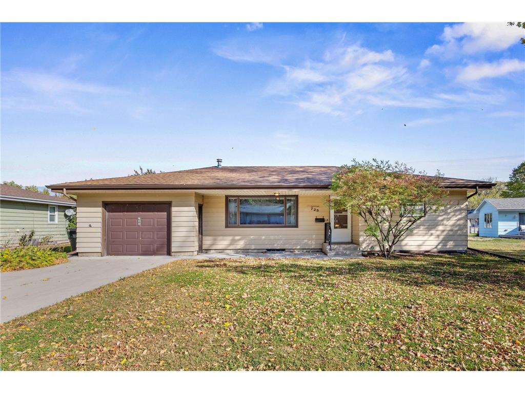 725 Maple Street NE Hutchinson MN 55350 6802311 image1
