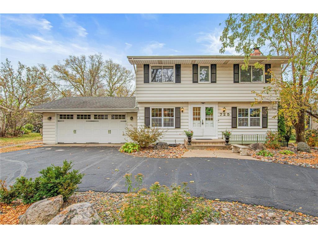 725 Pineview Lane N Plymouth MN 55441 6797475 image1