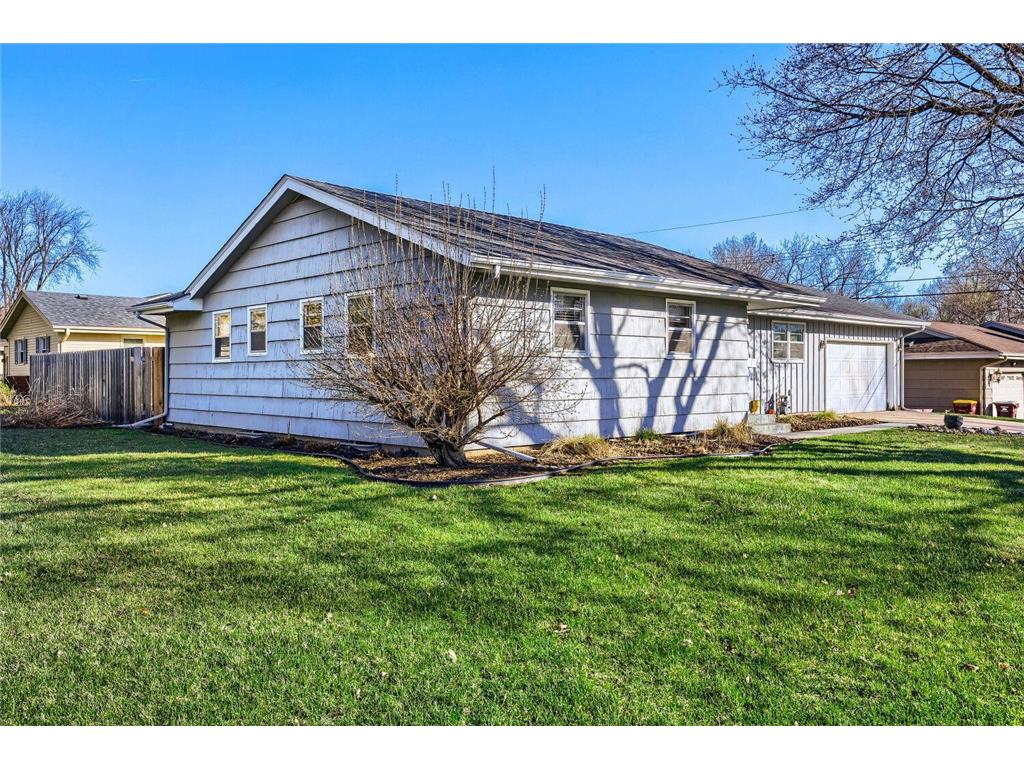725 Pontiac Place Mendota Heights MN 55120 7043409 image17