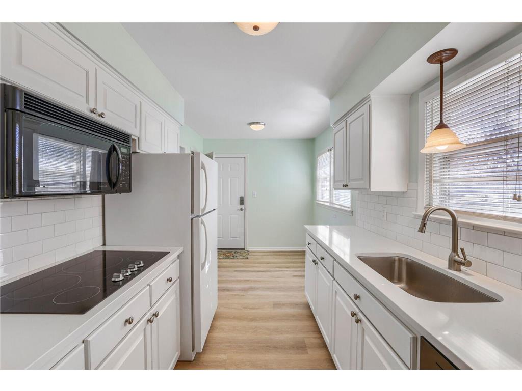 725 Pontiac Place Mendota Heights MN 55120 7043409 image23