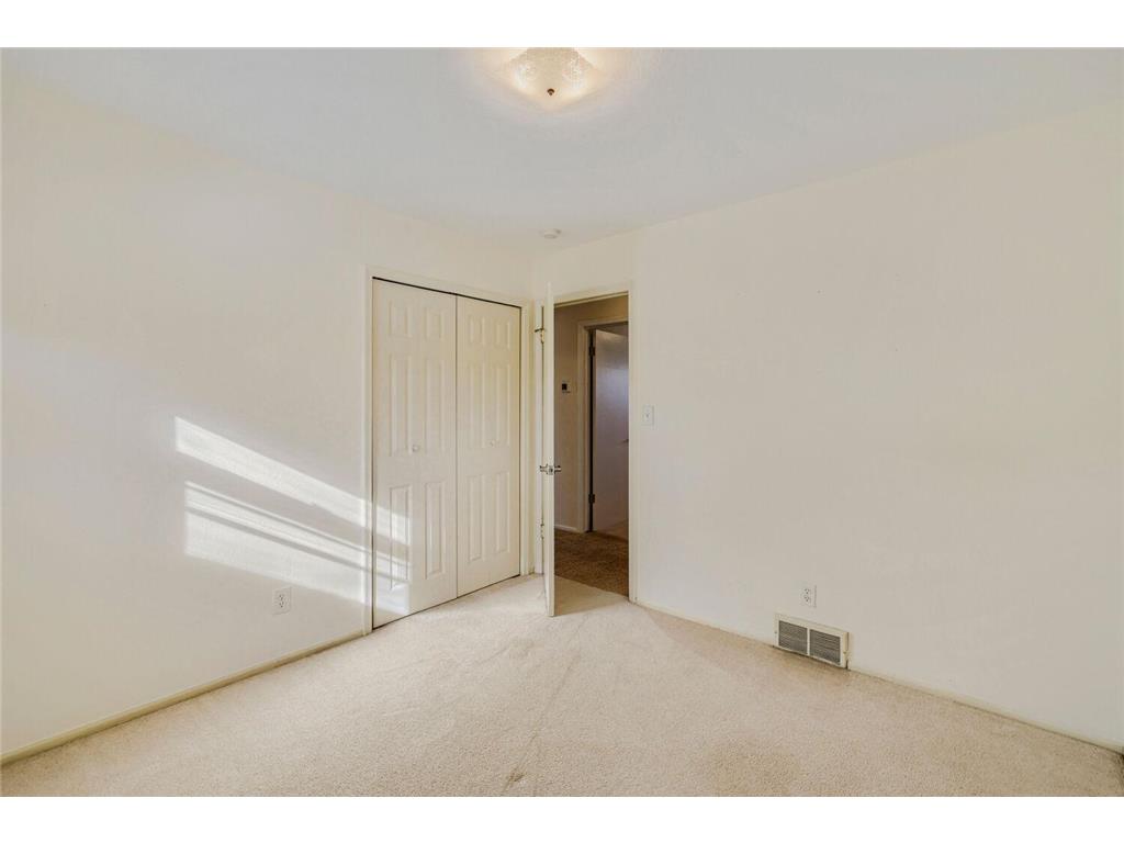 725 Pontiac Place Mendota Heights MN 55120 7043409 image28