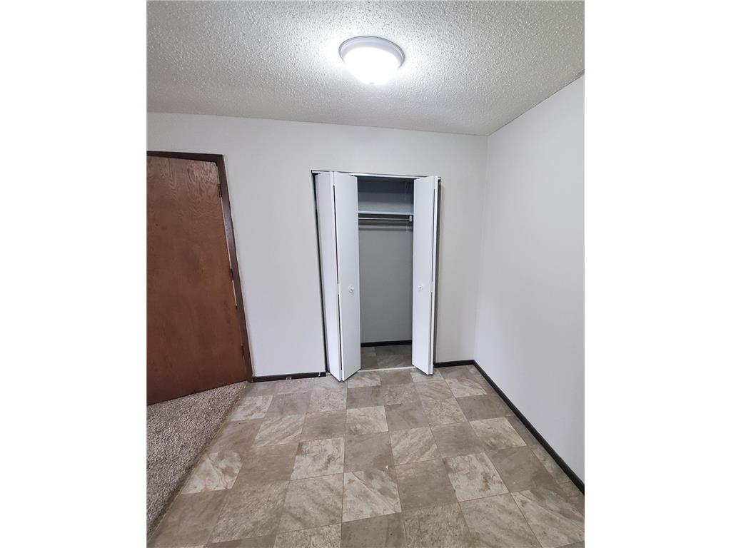 725 S 9th Street #6 Bird Island MN 55310 6815203 image3