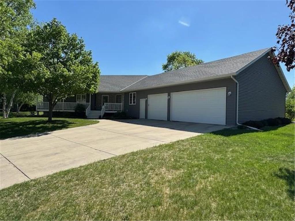 725 Tyler Street SW Hutchinson MN 55350 6627546 image1