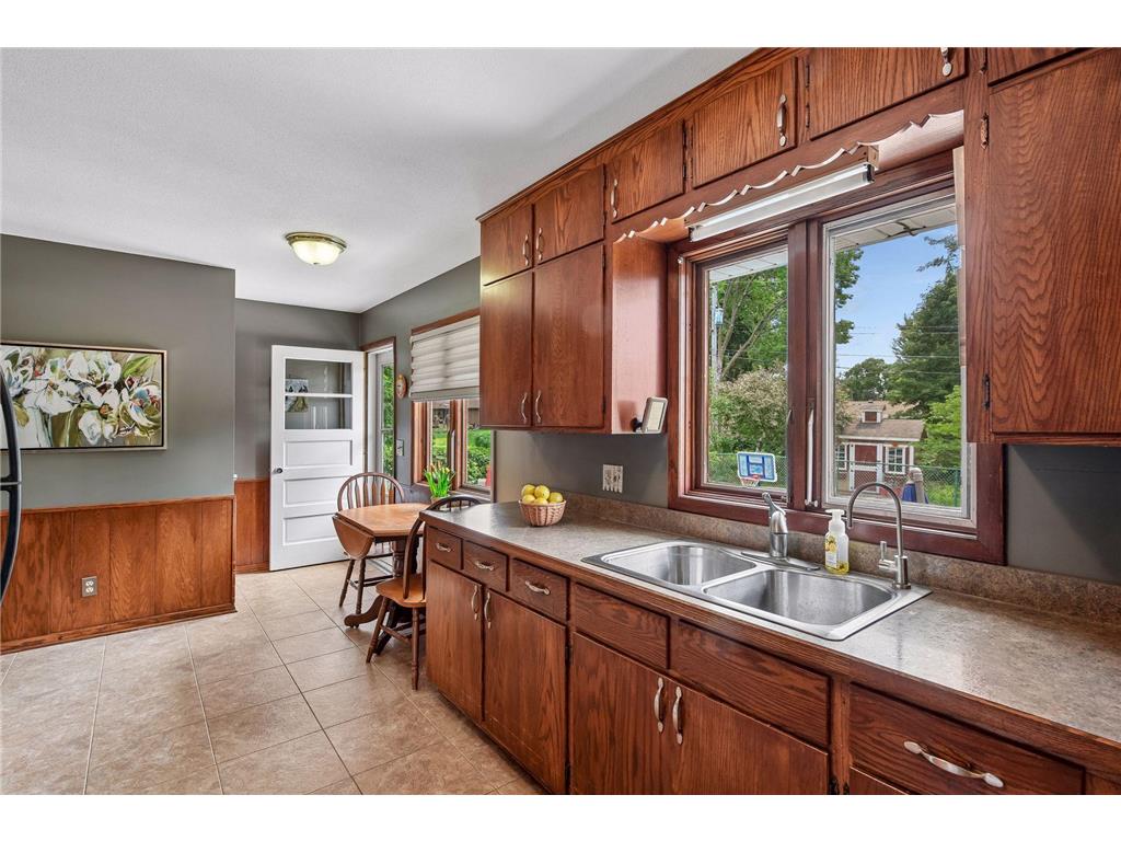 725 W 1st Street Waconia MN 55387 - Waconia 7108510 image25