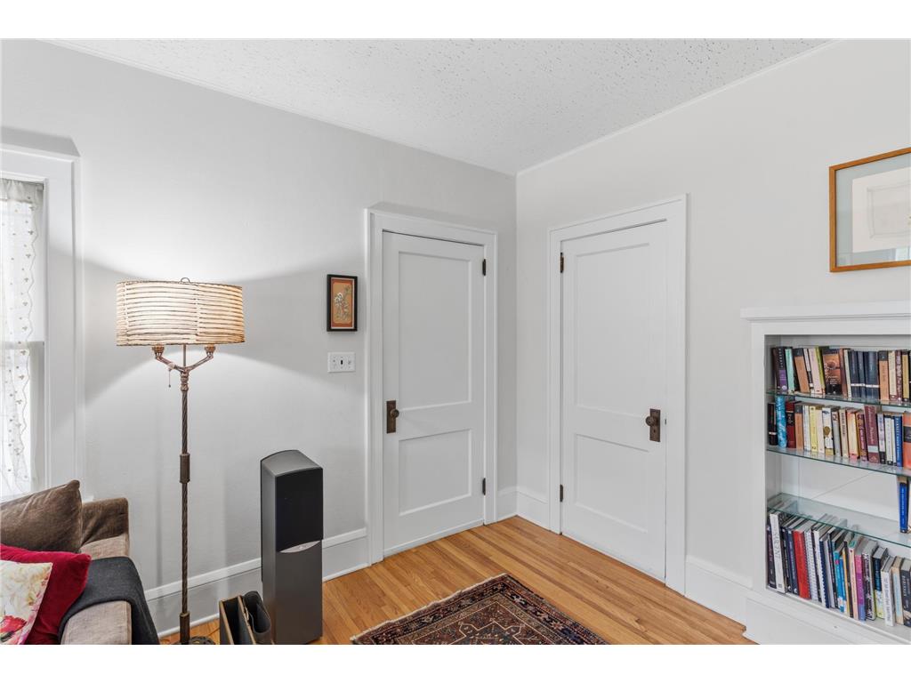 725 Waseca Street Saint Paul MN 55107 7071881 image4