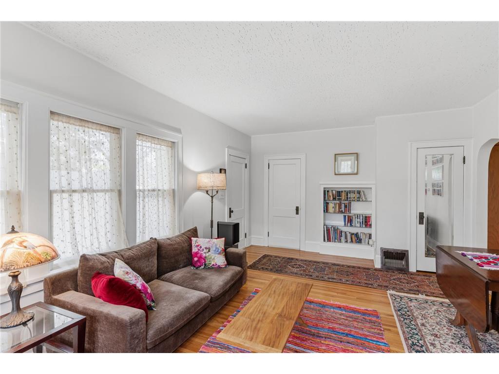 725 Waseca Street Saint Paul MN 55107 7071881 image6