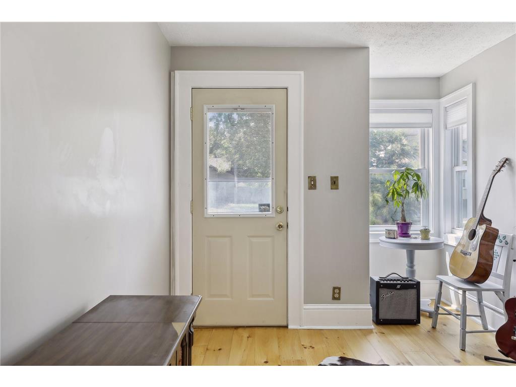 725 Watson Avenue Saint Paul MN 55102 7004778 image10