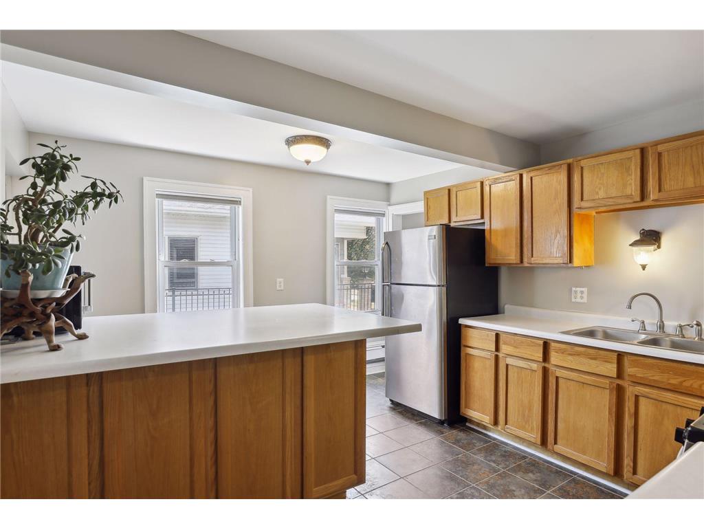 725 Watson Avenue Saint Paul MN 55102 7004778 image18