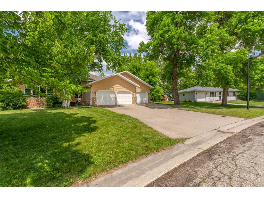725 Westgate Circle Hawley MN 56549 7087749 image3