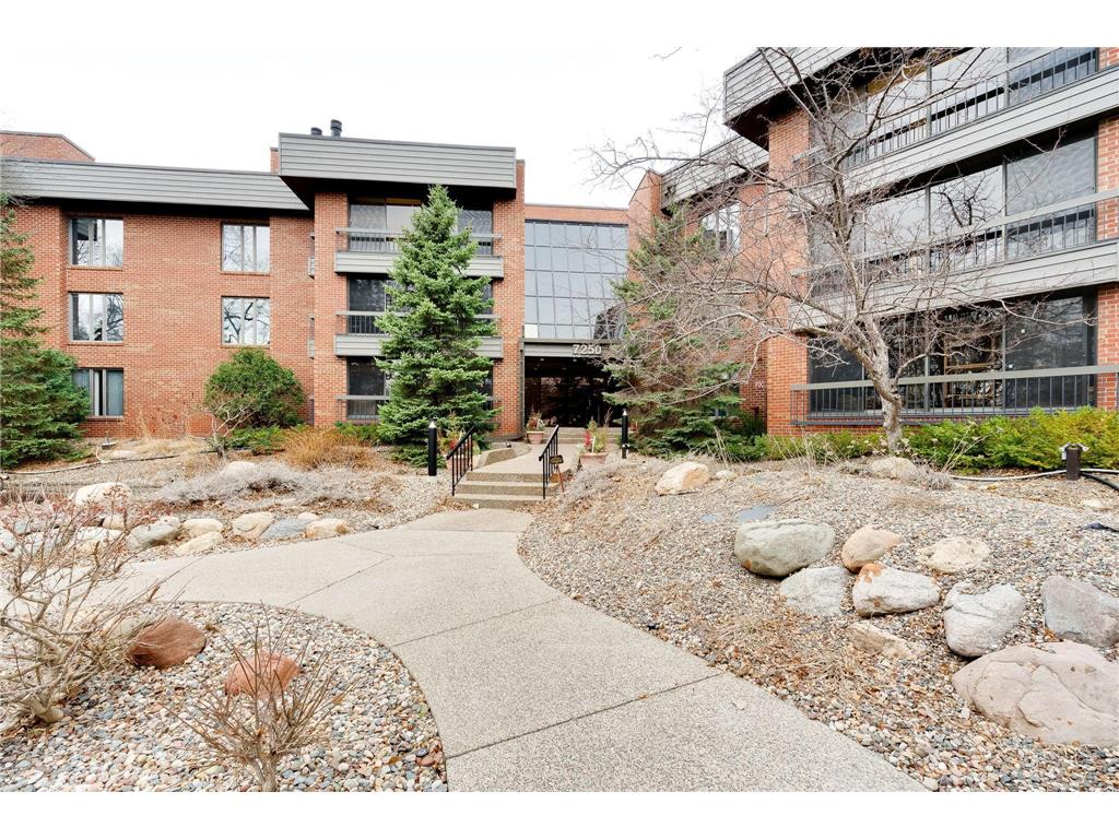 7250 Lewis Ridge Parkway #101 Edina MN 55439 6488559 image1