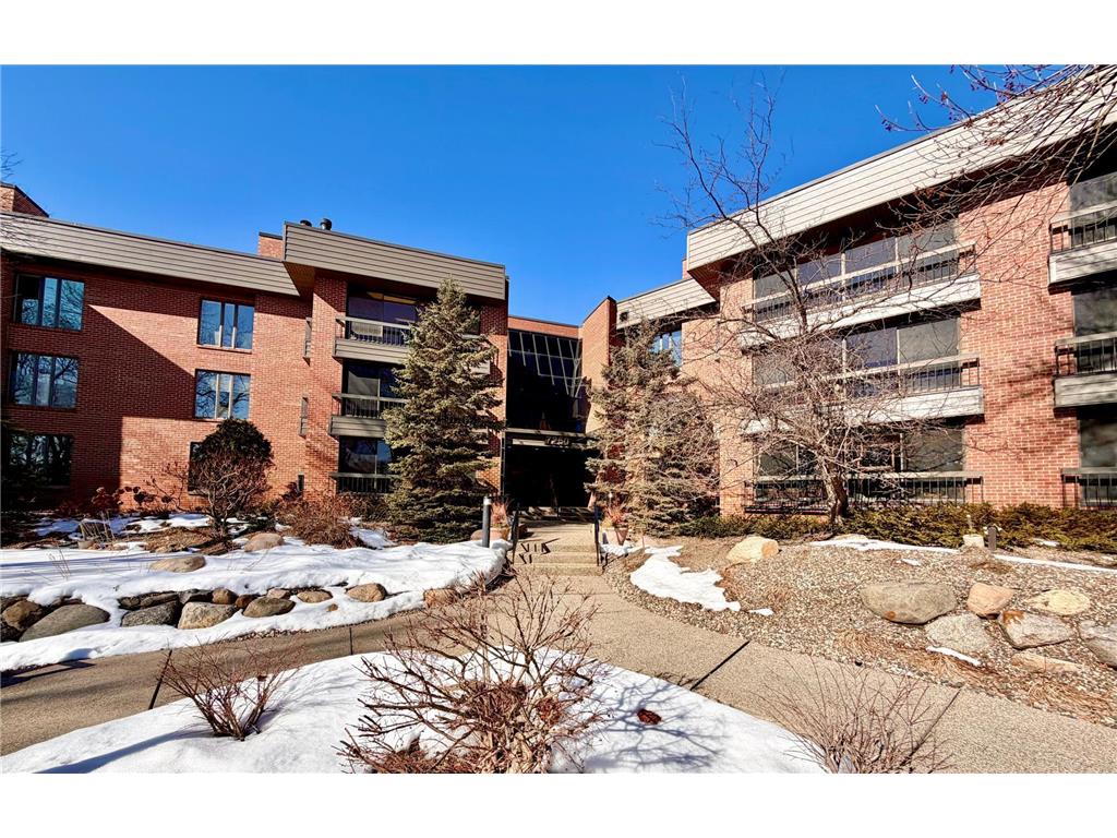 7250 Lewis Ridge Parkway #102 Edina MN 55439 6754669 image1