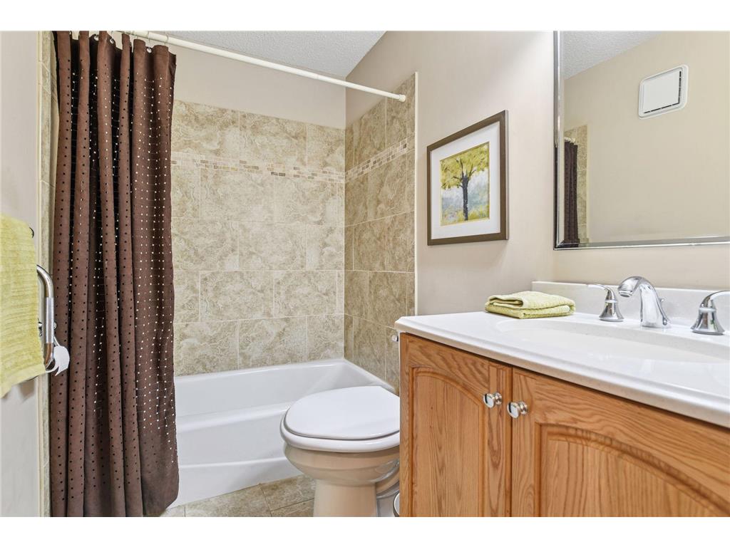 7250 Lewis Ridge Parkway #102 Edina MN 55439 6754669 image17