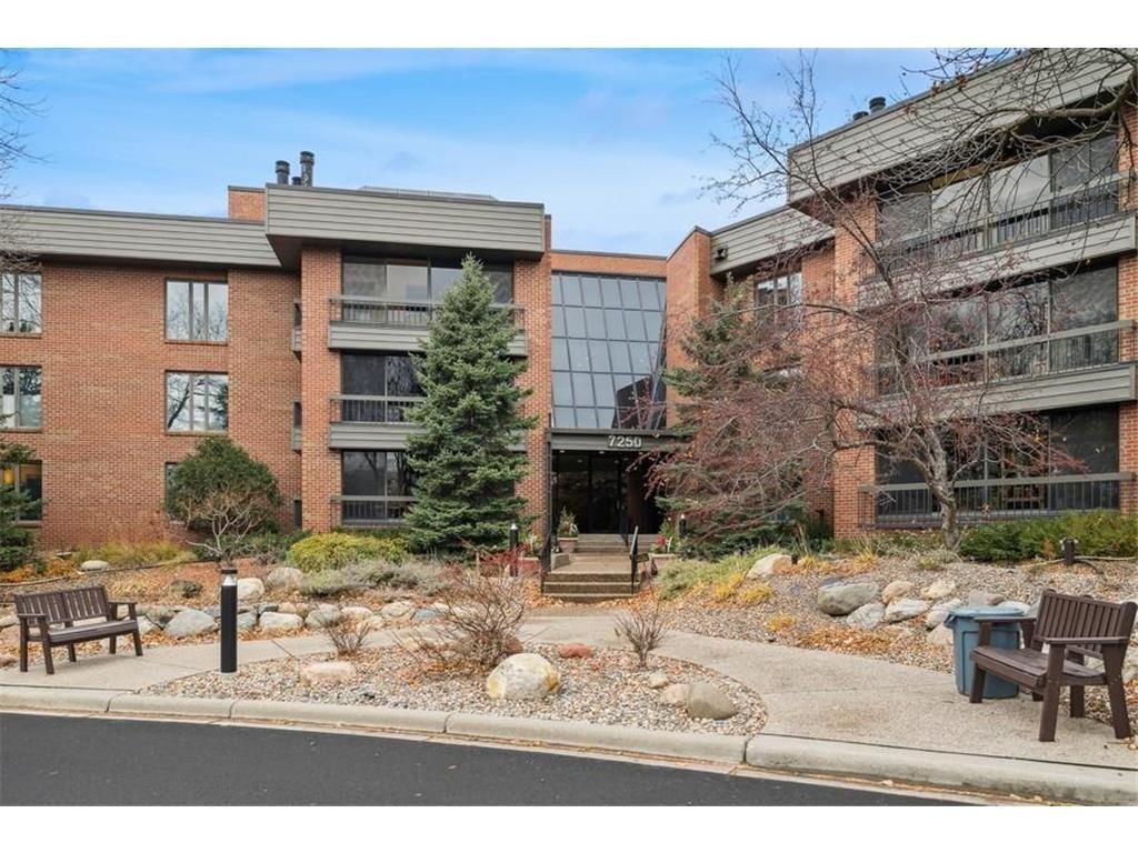 7250 Lewis Ridge Parkway #206 Edina MN 55439 6511953 image1