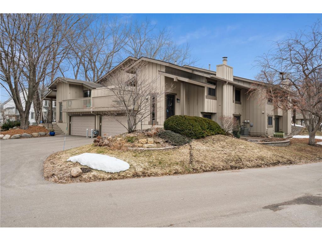 7256 Woodstock Drive, Bloomington, MN, 55438 MLS 6349463 Edina Realty