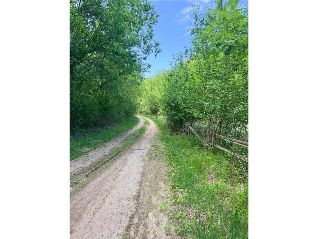 726 160th Avenue New Richmond WI 54017 6722065 image1