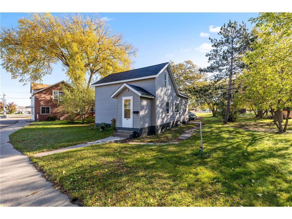 726 1st Street NE Little Falls MN 56345 6446622 image1