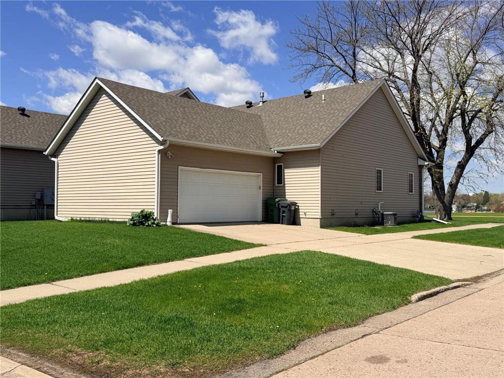 726 3rd Avenue Worthington MN 56187 - Okabena 7063447 image32