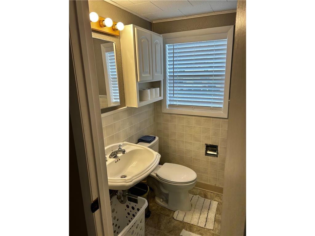 726 E 2nd Street Pillager MN 56473 7052757 image9