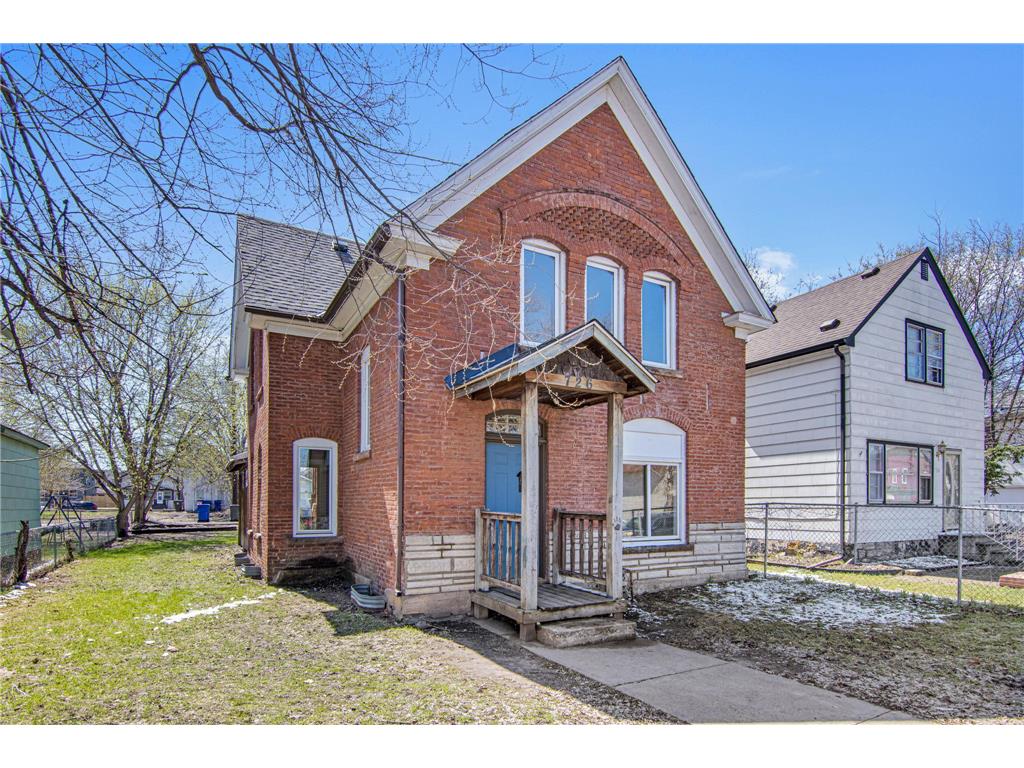 726 Edmund Avenue, Saint Paul, MN 55104 MLS 6350197 Edina Realty