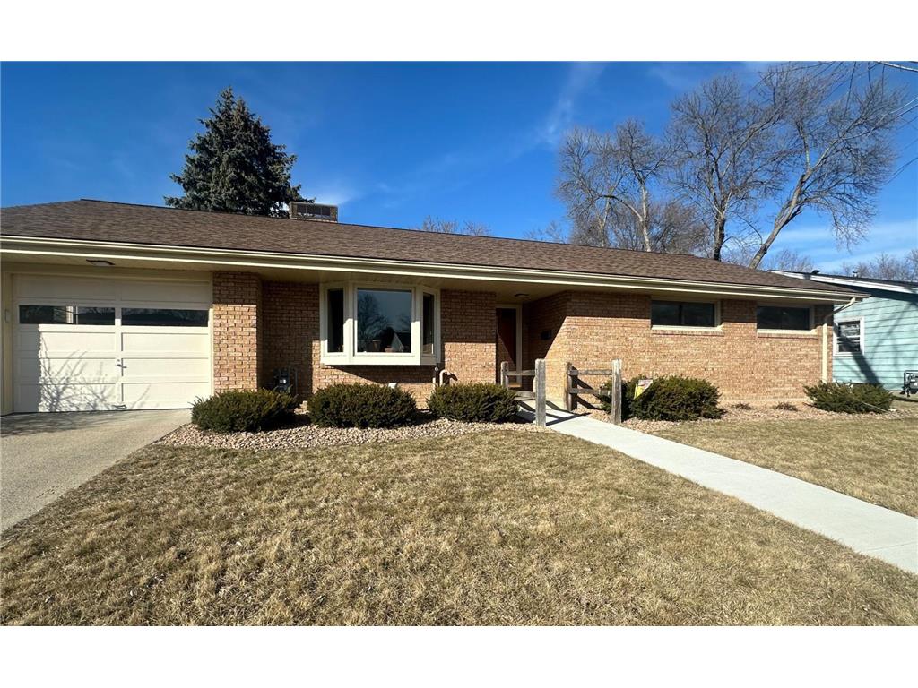 726 Grant Avenue North Mankato MN 56003 6517694 image1