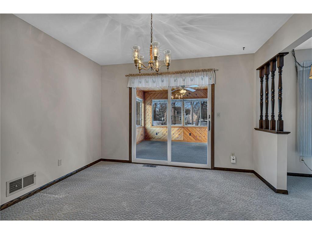 726 Hassan Street SE Hutchinson MN 55350 6772495 image11