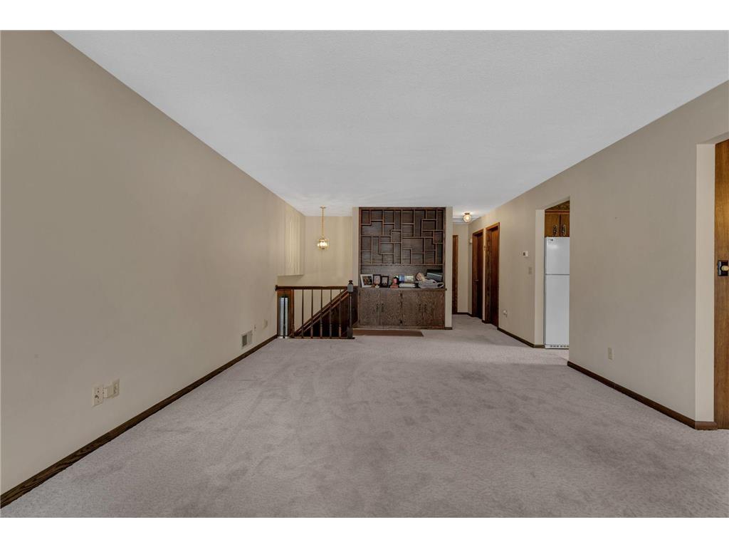 726 Hassan Street SE Hutchinson MN 55350 6772495 image15