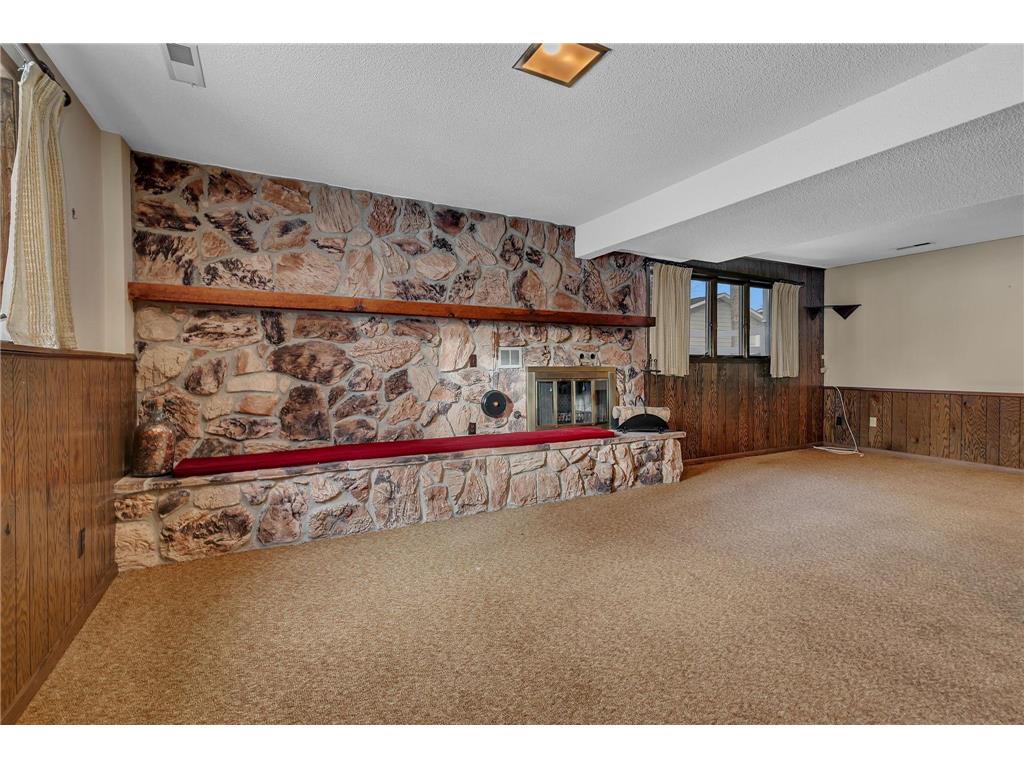 726 Hassan Street SE Hutchinson MN 55350 6772495 image25