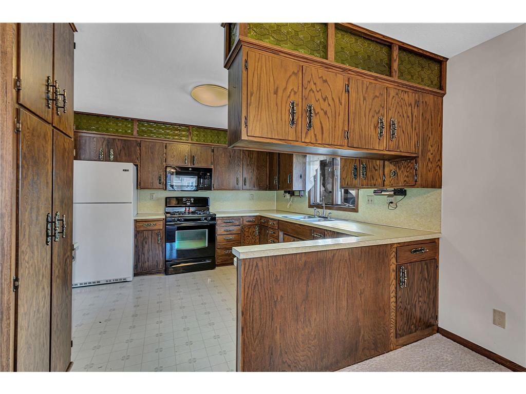 726 Hassan Street SE Hutchinson MN 55350 6772495 image8
