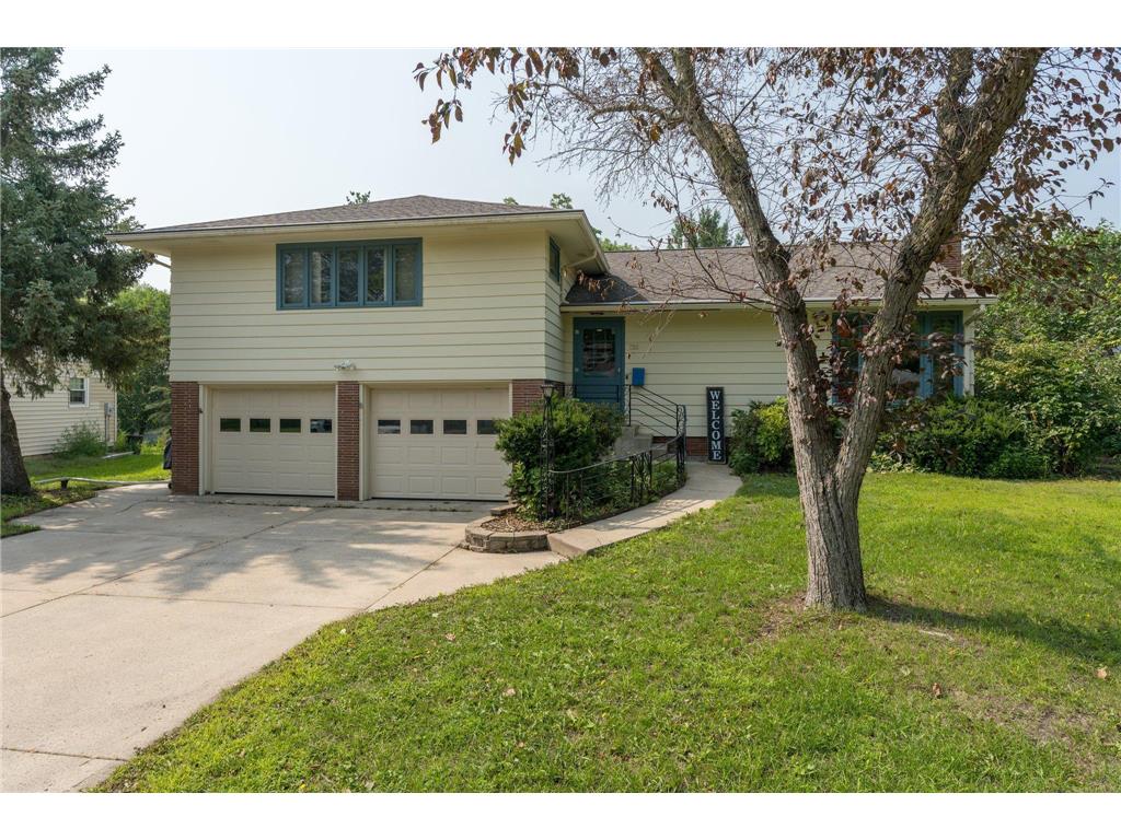 726 Lower Johnson Circle Saint Peter MN 56082 6420055 image1